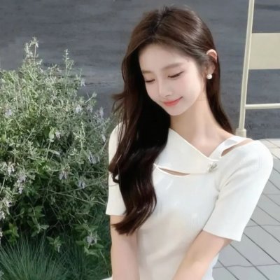 布劳涅森林的女人们